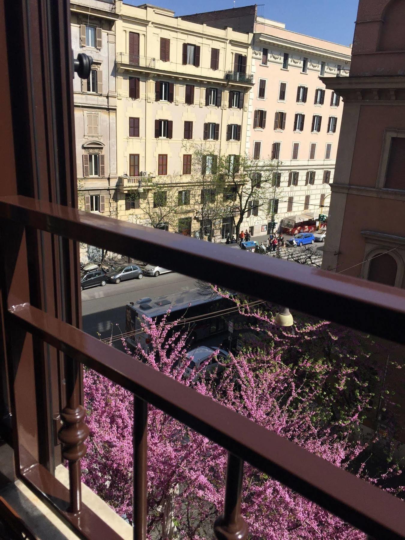 Saint Peter 3* Roma